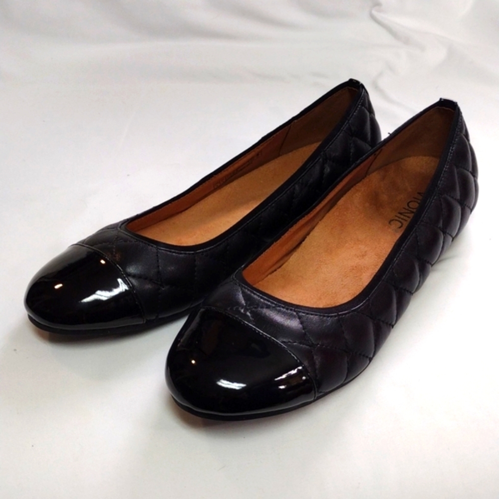 Vionic Desiree Ballet Flats Size 9 Quilted Leather With Pattern Leather Toe